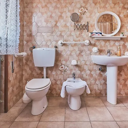 Casa Mia Bed & Breakfast *